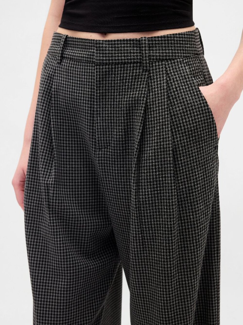 NEW | Gap | 365 High Rise Brushed Twill Pleated Trousers | Black/Gray Gingham - Picture 2 of 8